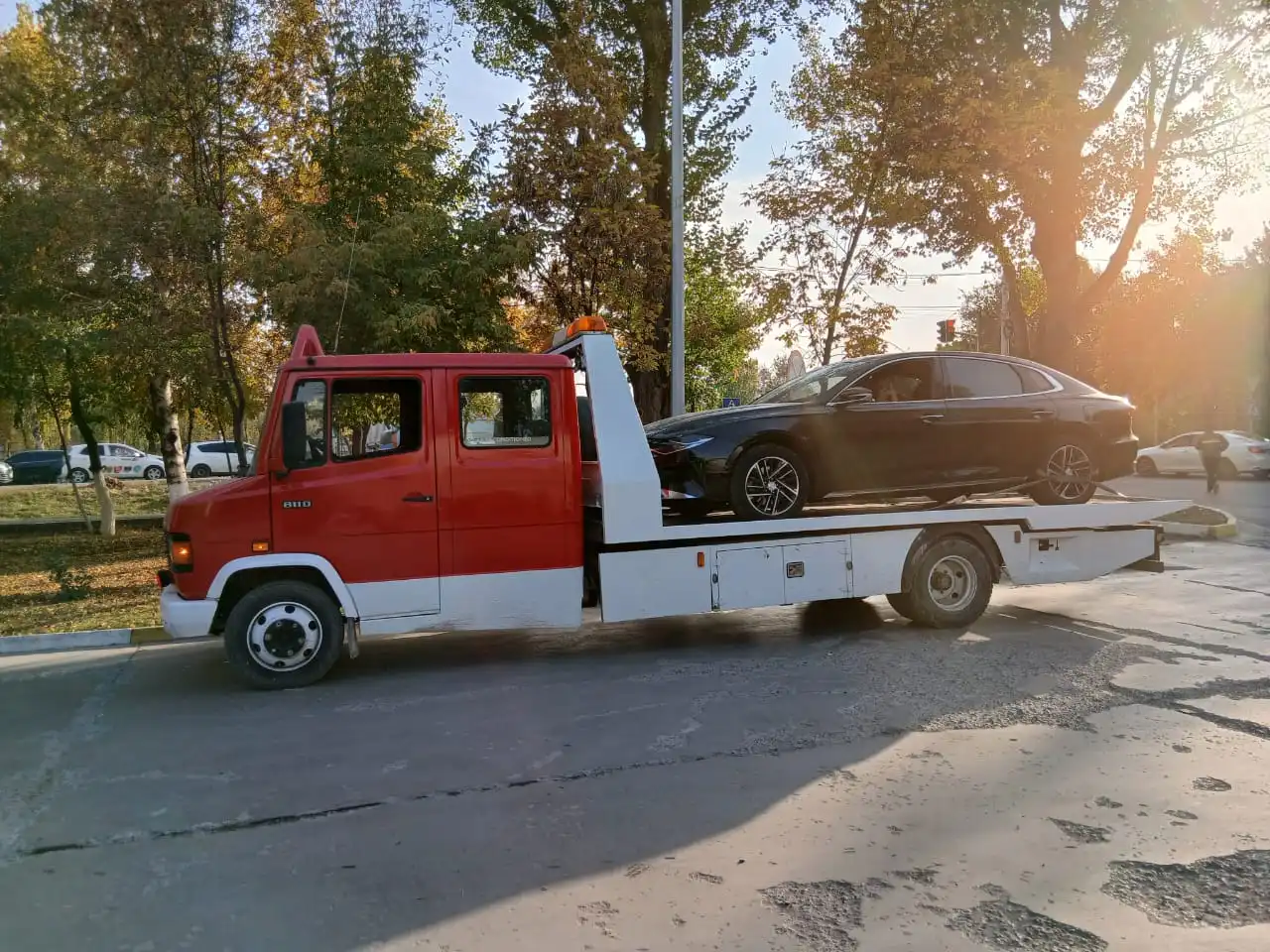 Эвакуация внедорожника в Бишкеке